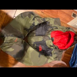 North Face 4t Camo Rain Jacket